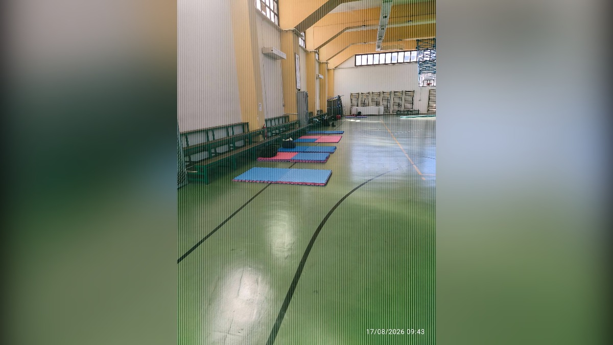 Καταγγελία πυροσβέστη για τις συνθήκες φιλοξενίας στη Σκύρο