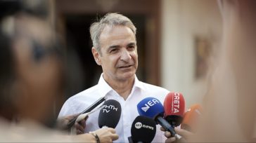 Οι ευχές του Κυριάκου Μητσοτάκη στην Μαντόνα