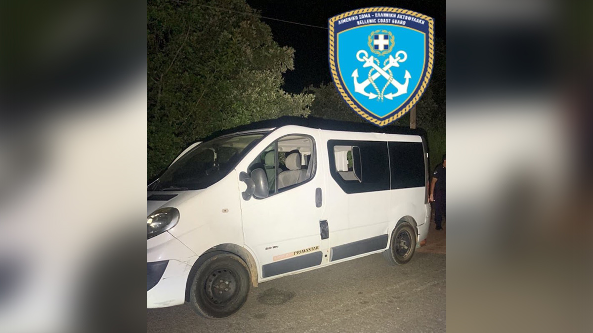 Εύβοια: Σύλληψη 27χρονου διακινητή στα Μεσοχώρια – Μετέφερε 17 μετανάστες με βαν ΑΜΚΕ