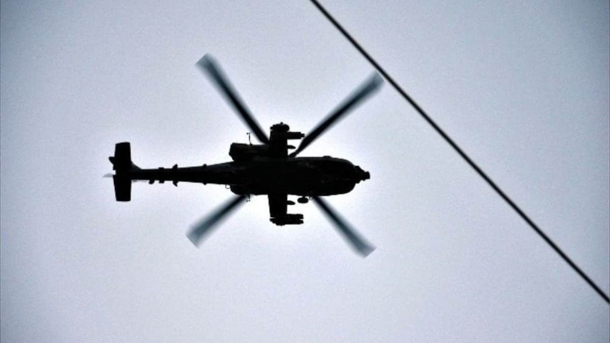 Ελικόπτερο έκανε αναγκαστική προσγείωση στον Χάρακα Αττικής λόγω μηχανικής βλάβης