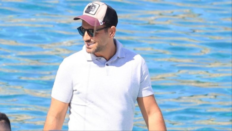 Ο Νίκος Βέρτης σε χαλαρές στιγμές στο «νησί των ανέμων»