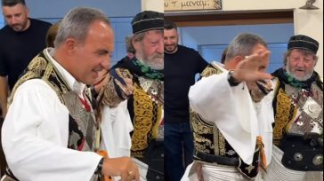 Νίκος Αλιάγας: Χόρεψε με φουστανέλα σε πανηγύρι στη Σταμνά