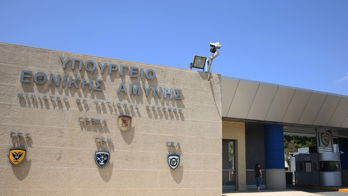 ΥΠΕΘΑ: 63,5 εκατ. ευρώ για την ενεργειακή αναβάθμιση υποδομών των Ενόπλων Δυνάμεων