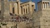 Ακρόπολη: Έκτακτη δράση του Ελληνικού Ερυθρού Σταυρού λόγω υψηλών θερμοκρασιών