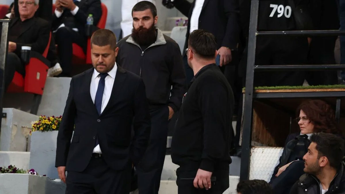 Είπε ψέματα κι έκανε τον Κινέζο