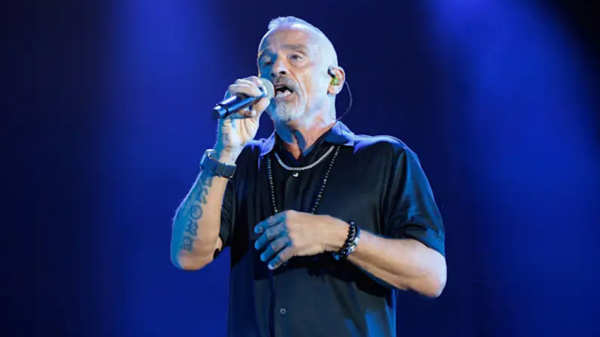 Eros Ramazzotti: Επέμβαση στις φωνητικές χορδές και αναβολή της περιοδείας