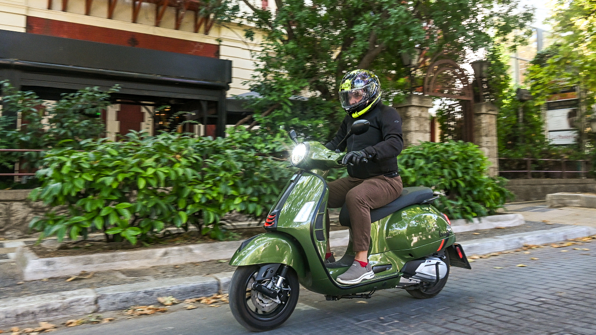 Οδηγούμε Vespa GTS 310 Super: Η πιο δυνατή Vespa διαθέτει το απόλυτο στυλ