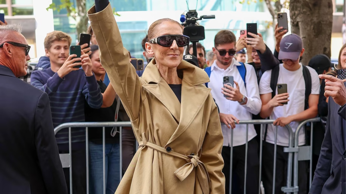 H Celine Dion έκανε την πρώτη της δημόσια εμφάνιση στο Παρίσι μετά από δύο χρόνια