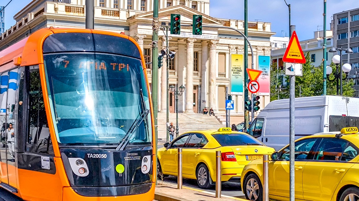 Πυκνώνουν τα δρομολόγια του Τραμ – Μικρότεροι χρόνοι αναμονής για τους επιβάτες