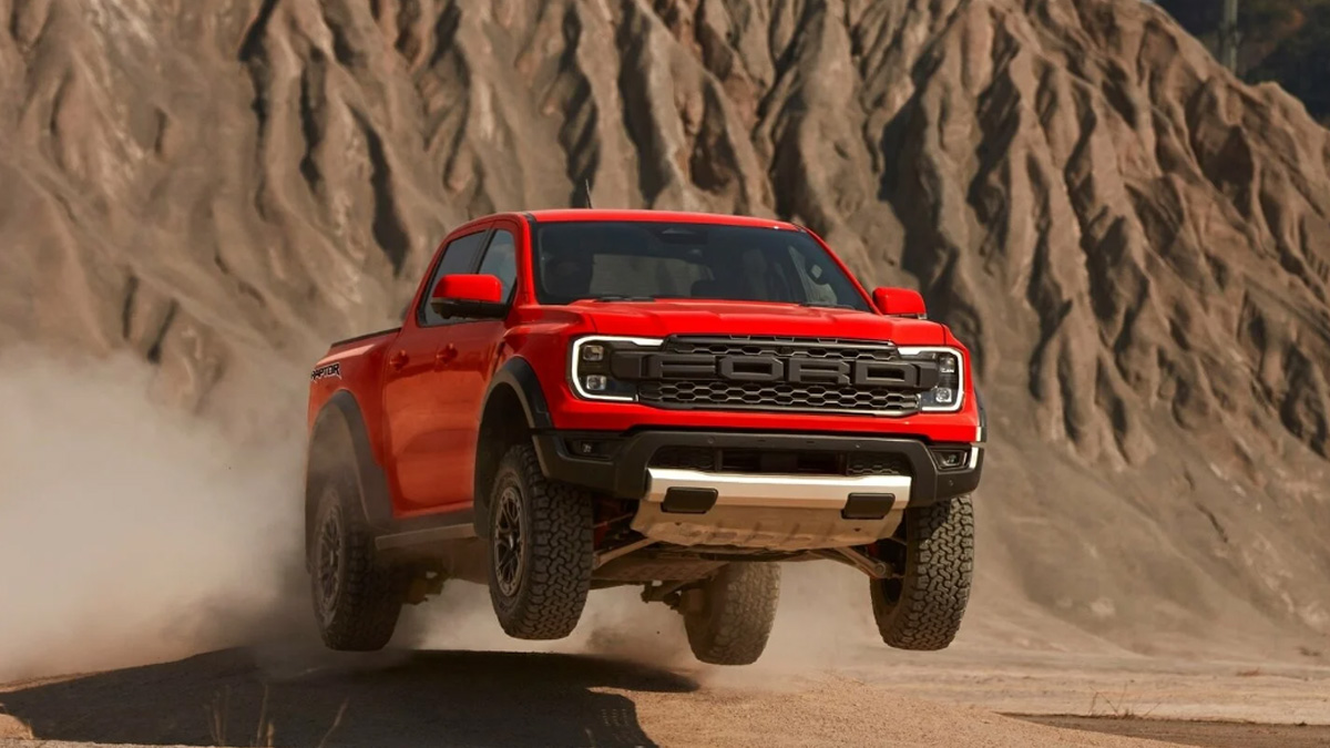 Ford Ranger: Η «σίγουρη δύναμη» που συνεχίζει να γράφει ιστορία στα pick-up με “βασιλιά” το Raptor