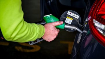Συνεχίζεται και τον Σεπτέμβριο η επιδότηση στο πετρέλαιο κίνησης