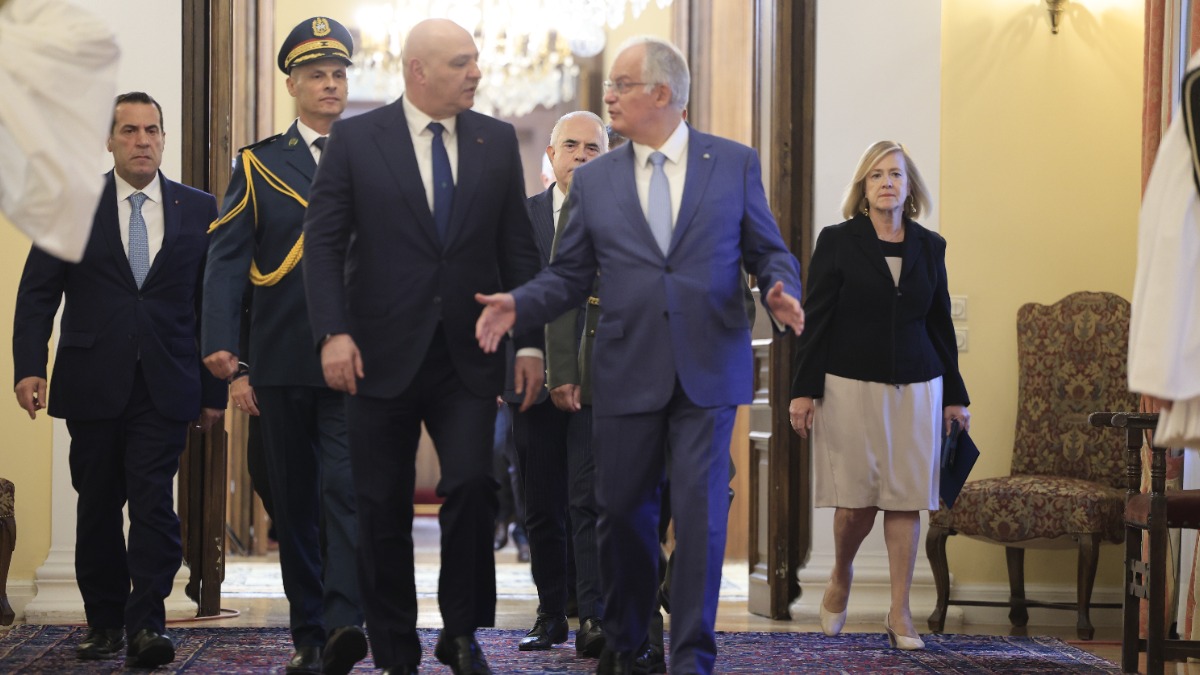 Συνάντηση Τασούλα – Αούν: «Η Ελλάδα θα κάνει το παν για να βοηθήσει τον φίλο Λίβανο»