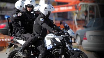 Αθήνα: Εντοπίστηκε ύποπτο αντικείμενο έξω από υποκατάστημα της Alpha Bank στη Φιλελλήνων