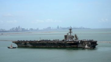 Το USS Abraham Lincoln έφτασε στην Ταϊλάνδη μετά από οκτώ μήνες στη θάλασσα