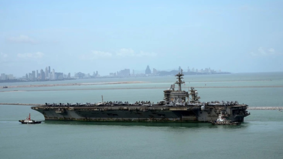 Το USS Abraham Lincoln έφτασε στην Ταϊλάνδη μετά από οκτώ μήνες στη θάλασσα