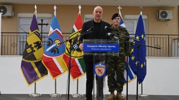 Στο Διδυμότειχο ο Νίκος Δένδιας για τα νέα στρατιωτικά οικήματα