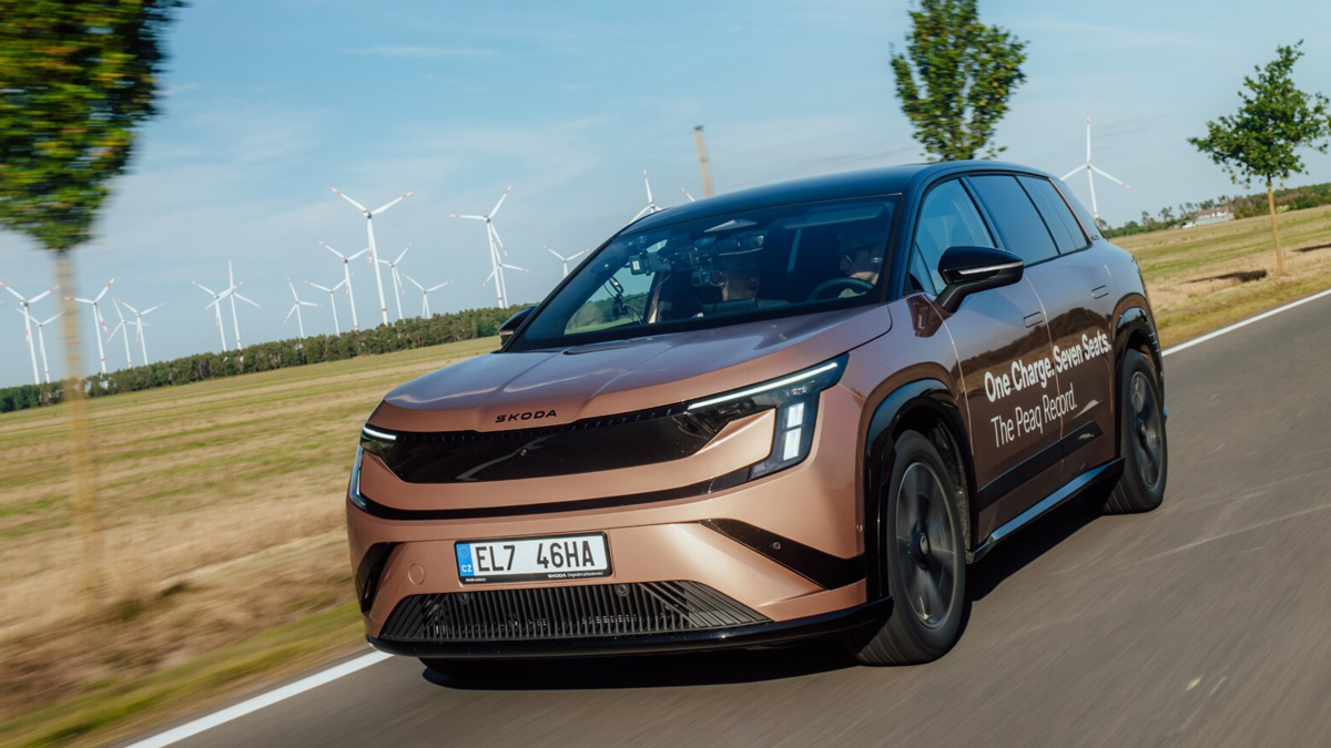 Skoda Peaq: Διένυσε 936χλμ. χωρίς στάση για φόρτιση και έκανε ρεκόρ αυτονομίας για επταθέσιο ηλεκτρικό