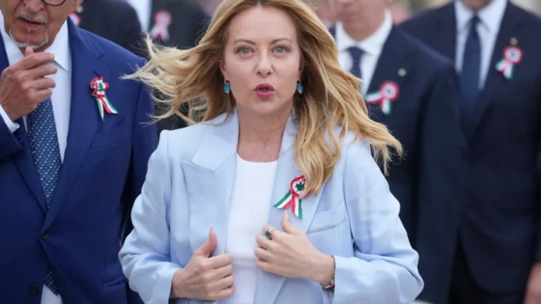 Ιστορικό ρεκόρ για την κυβέρνηση Μελόνι: Η μακροβιότερη μετά τον Β΄ Παγκόσμιο Πόλεμο Ιστορικό ρεκόρ για την κυβέρνηση Μελόνι: Η μακροβιότερη μετά τον Β΄ Παγκόσμιο Πόλεμο