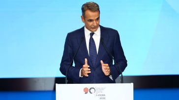 Μητσοτάκης στη ΔΕΘ: Επίδομα Χριστουγέννων 500€ στο Δημόσιο, 400€ στους συνταξιούχους και 1.000€ κατώτατος μισθός από το 2028