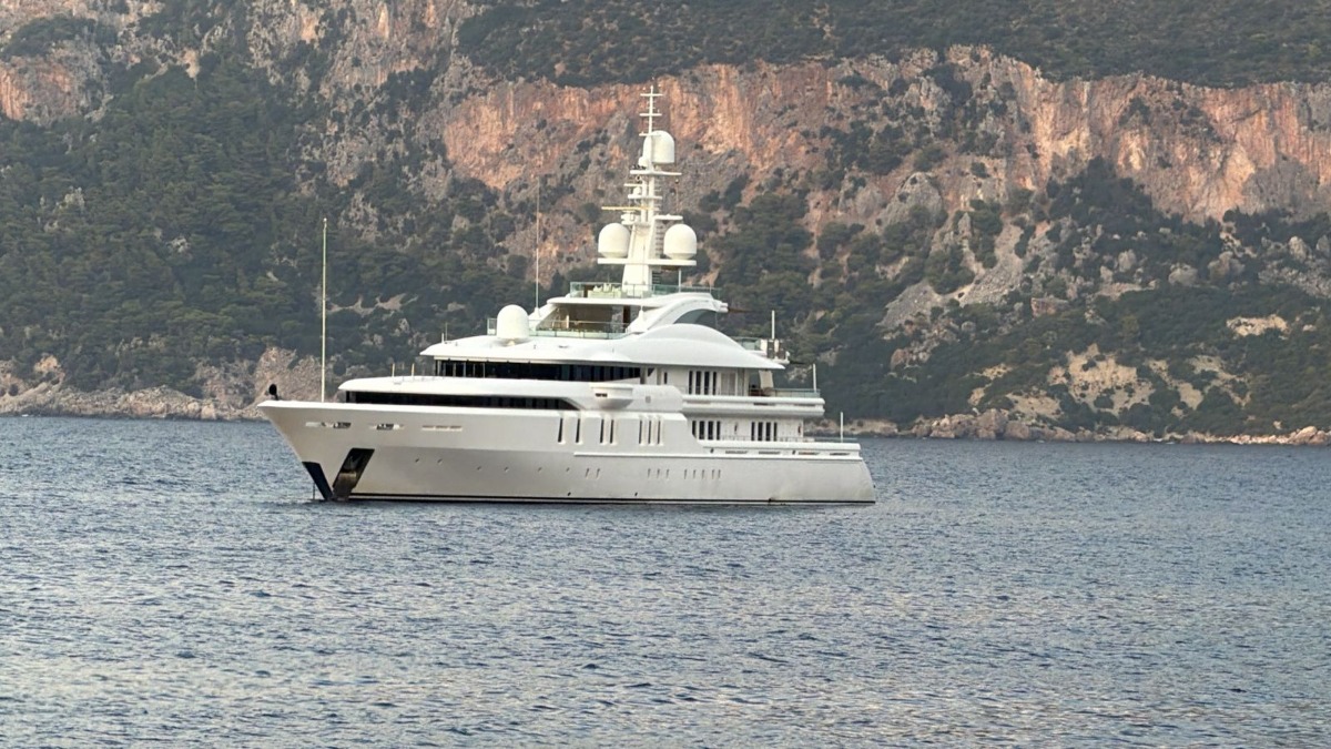 Το υπερπολυτελές superyacht «Talisman C» στο Φισκάρδο