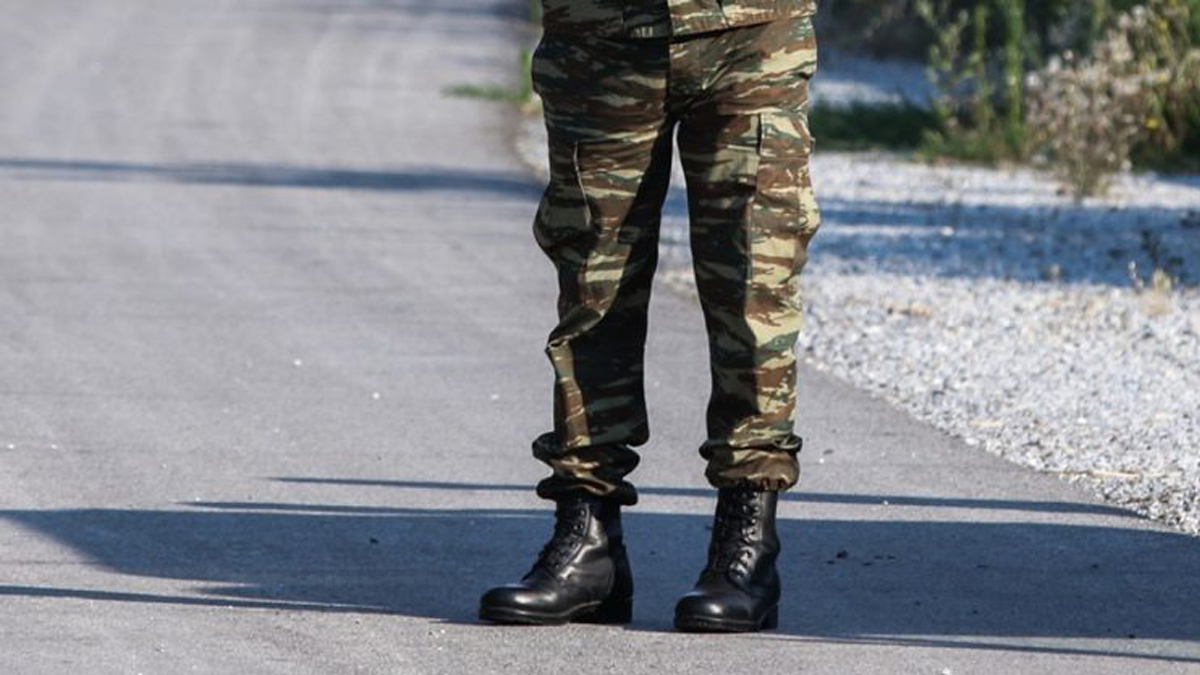 Νεκρός σε ξενοδοχείο της Αθήνας, Αρχιλοχίας του Στρατού Ξηράς