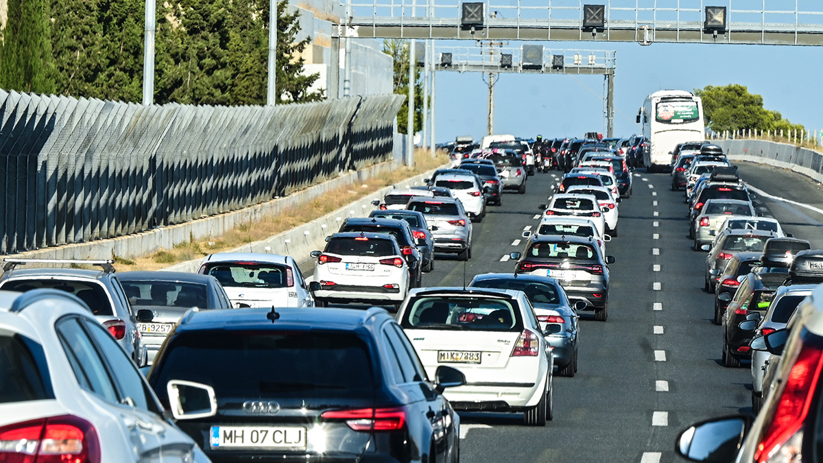 Καραμπόλα έξι οχημάτων στην Αθηνών-Κορίνθου Καραμπόλα έξι οχημάτων στην Αθηνών-Κορίνθου