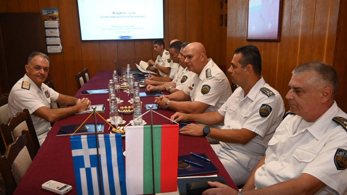 Στη Βουλγαρία ο Αρχηγός ΓΕΝ: Στο επίκεντρο η αμυντική συνεργασία των δύο χωρών