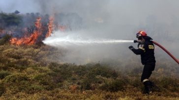 Πολύ υψηλός κίνδυνος πυρκαγιάς αύριο Τετάρτη σε Αττική και Εύβοια