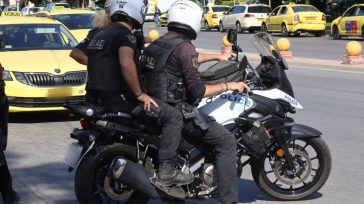 Ολλανδός έκλεψε ταξί και παρέσυρε τον οδηγό στον Ρέντη