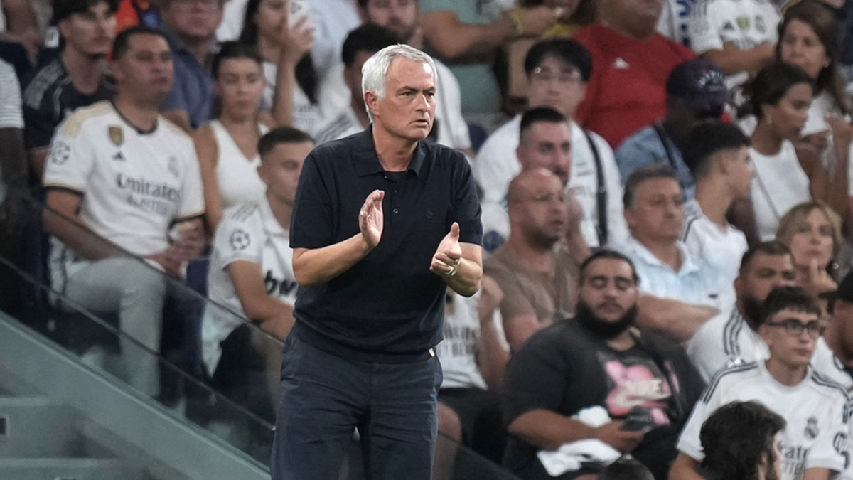 Μουρίνιο: «Ήταν ένας τρελός αγώνας»