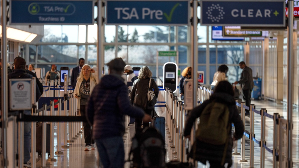 ΗΠΑ: Πρόσβαση στις πύλες αεροδρομίων χωρίς εισιτήριο μετά από 25 χρόνια ΗΠΑ: Πρόσβαση στις πύλες αεροδρομίων χωρίς εισιτήριο μετά από 25 χρόνια