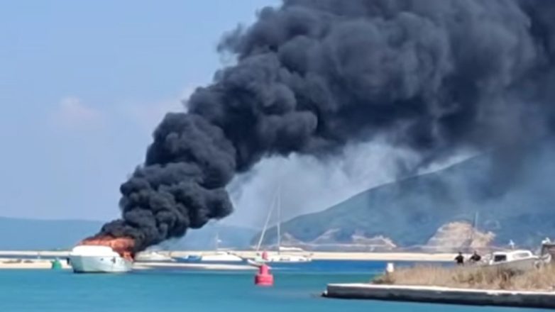 Ιταλική θαλαμηγός στη Λευκάδα τυλίχθηκε στις φλόγες Ιταλική θαλαμηγός στη Λευκάδα τυλίχθηκε στις φλόγες