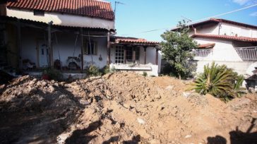 Μαραθώνας: Νέα αναβολή στη δίκη για την ταφή της ηλικιωμένης σε υπόγειο σπιτιού