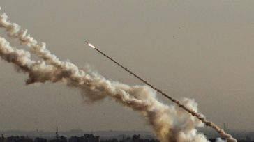 Σαουδική Αραβία: Δύο τραυματίες και υλικές ζημιές στην Τζαζάν από πύραυλο που εκτόξευσαν οι Χούθι