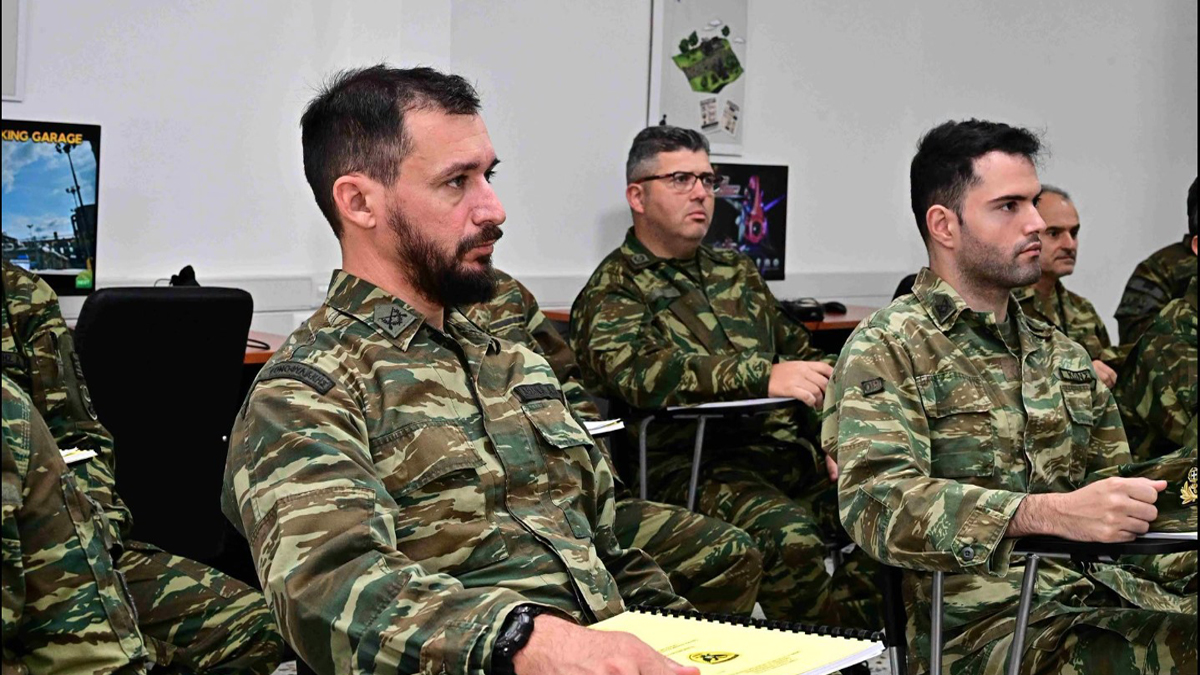 ΓΕΣ: Ολοκληρώθηκε η μετεκπαίδευση εφέδρων σε Αυλώνα, Λιτόχωρο και Νάουσα ΓΕΣ: Ολοκληρώθηκε η μετεκπαίδευση εφέδρων σε Αυλώνα, Λιτόχωρο και Νάουσα