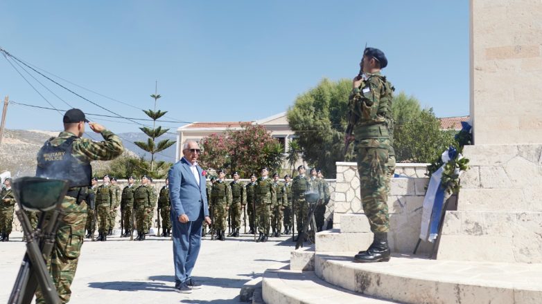 Κακλαμάνης: Θα ανακατασκευαστούν δύο κατοικίες στο Καστελλόριζο για αγροτικούς ιατρούς, νοσηλευτές και εκπαιδευτικούς