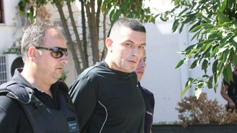 Δραπέτευσε ο βαρυποινίτης Αλκέτ Ριτζάι, μετά τους πυροβολισμούς σε beach bar στην Ανάβυσσο Δραπέτευσε ο βαρυποινίτης Αλκέτ Ριτζάι, μετά τους πυροβολισμούς σε beach bar στην Ανάβυσσο