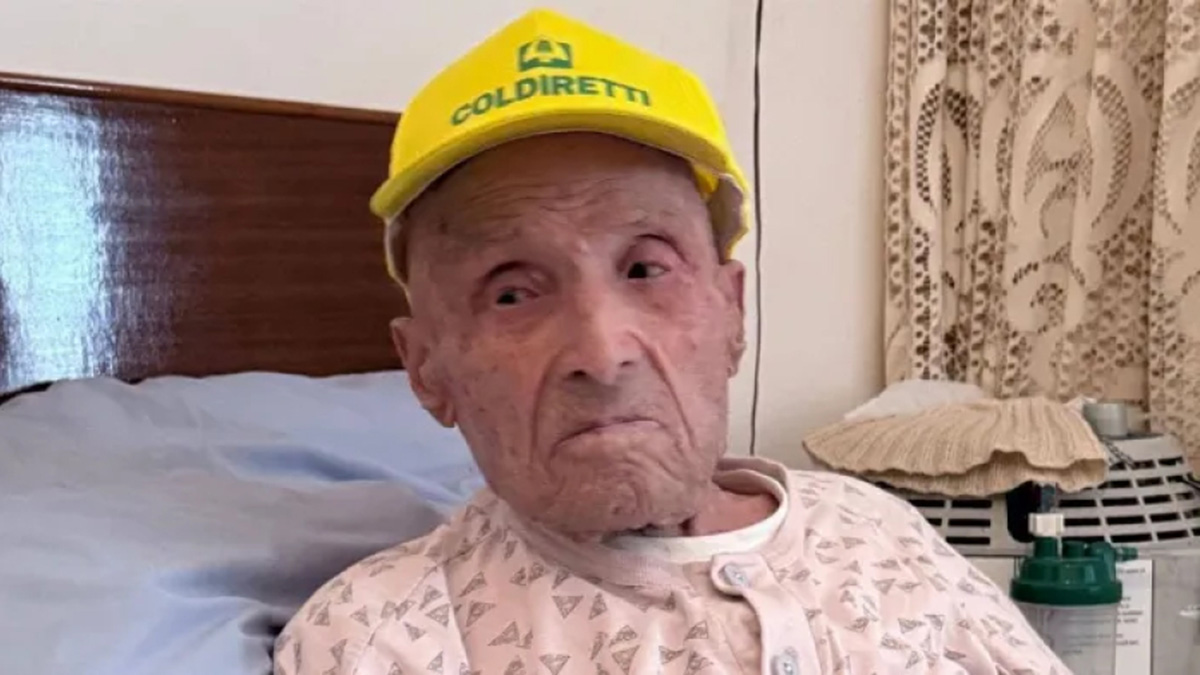 Έφυγε από τη ζωή στα 112 του χρόνια ο γηραιότερος άνδρας της Ευρώπης Έφυγε από τη ζωή στα 112 του χρόνια ο γηραιότερος άνδρας της Ευρώπης