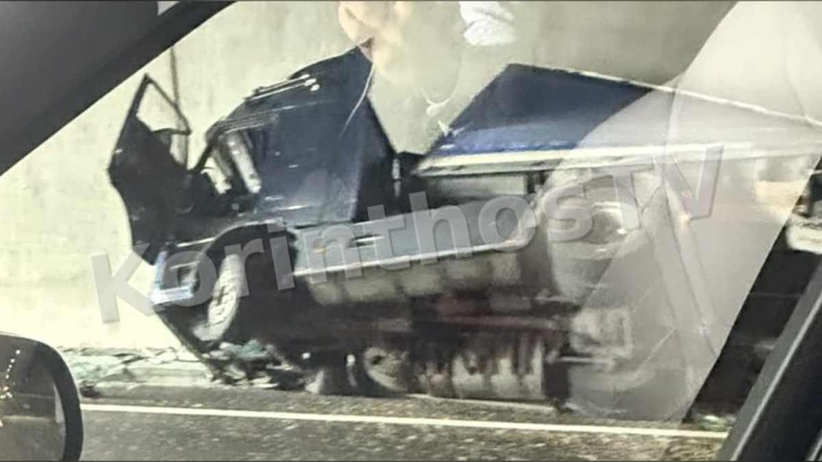 Νταλίκα ανετράπη στην Εθνική Οδό Αθηνών – Κορίνθου
