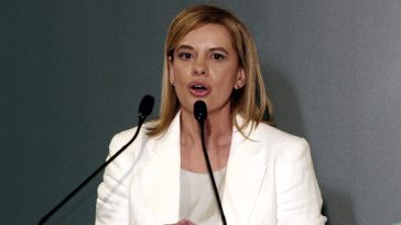 Παραιτήθηκε από το ΠΑΣΟΚ η Ρόζα Βρεττού – «Ο Ανδρουλάκης το έχει μεταβάλλει σε κόμμα μηχανισμών, με λίστες ανθρώπων»