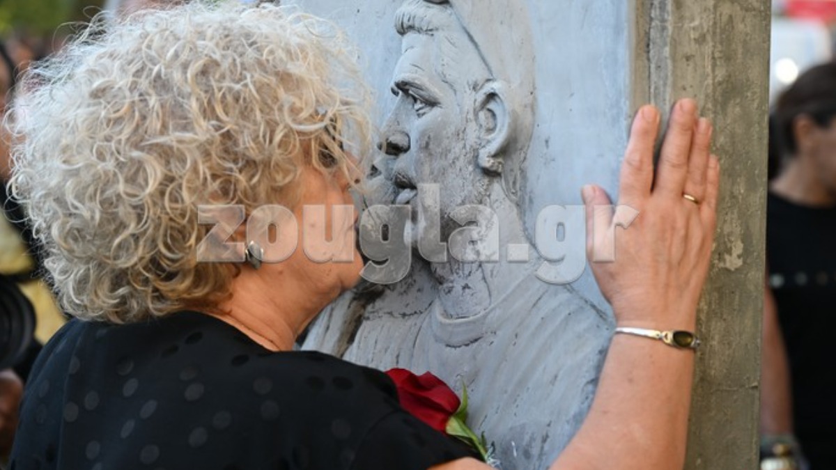 Σαν σήμερα πριν από 13 χρόνια δολοφονήθηκε από χρυσαυγίτες ο Παύλος Φύσσας
