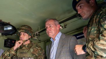 Στην 193 ΜΠΕΠ και τη ΧΧ Τεθωρακισμένη Μεραρχία ο Υφυπουργός Εθνικής Άμυνας