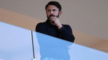 Αποδοκιμασίες για τον Καρυπίδη στο «Κλ. Βικελίδης»