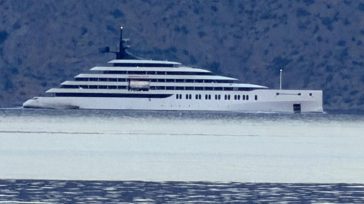 Το πολυτελές yacht «Emerald Kaia» στην Ιτέα