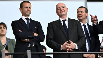 Η Ρωσία επιστρέφει σε διοργάνωση της FIFA