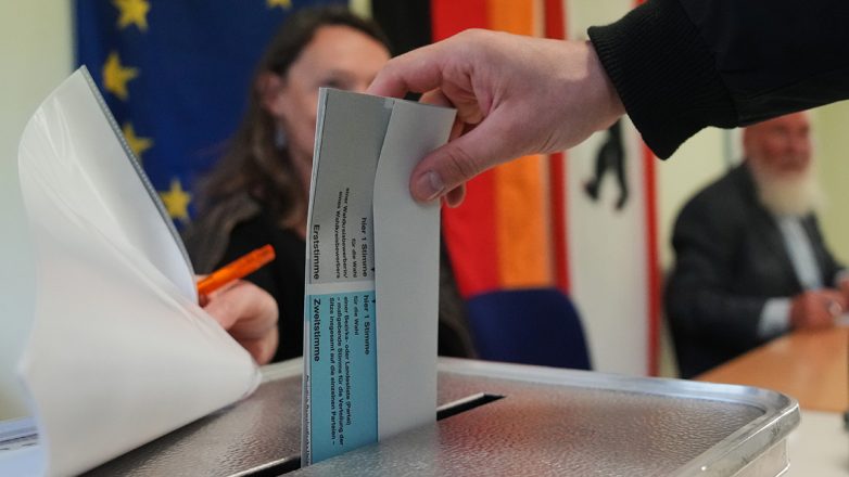 Γερμανία: Κρίσιμες περιφερειακές κάλπες στη σκιά της πολιτικής αβεβαιότητας