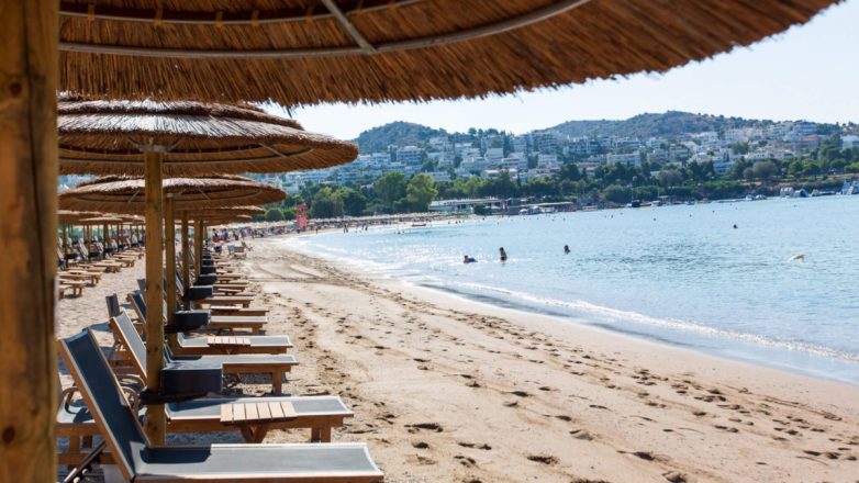 Τραγωδία στη Βουλιαγμένη: Συνελήφθη και η 21χρονη ΑμεΑ για τον θάνατο του 82χρονου