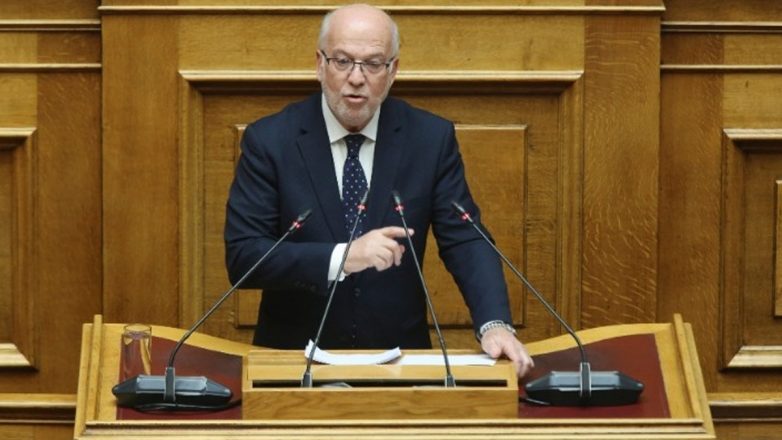 Φλωρίδης: Αυστηρότερο πλαίσιο και βαριές ποινές για τις απάτες σε βάρος ηλικιωμένων