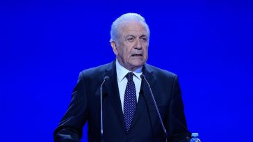 Δημήτρης Αβραμόπουλος: Ανακλήθηκε το ευρωπαϊκό ένταλμα σύλληψής του για το Qatargate