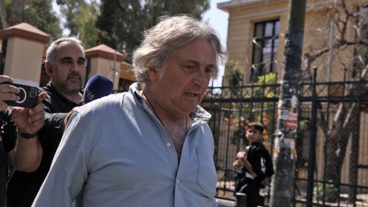 Γιώργος Μαζωνάκης: Το μήνυμα του υπνοθεραπευτή, «άσε, θα το τακτοποιήσω εγώ, θα τον συγυρίσω εγώ» Γιώργος Μαζωνάκης: Το μήνυμα του υπνοθεραπευτή, «άσε, θα το τακτοποιήσω εγώ, θα τον συγυρίσω εγώ»